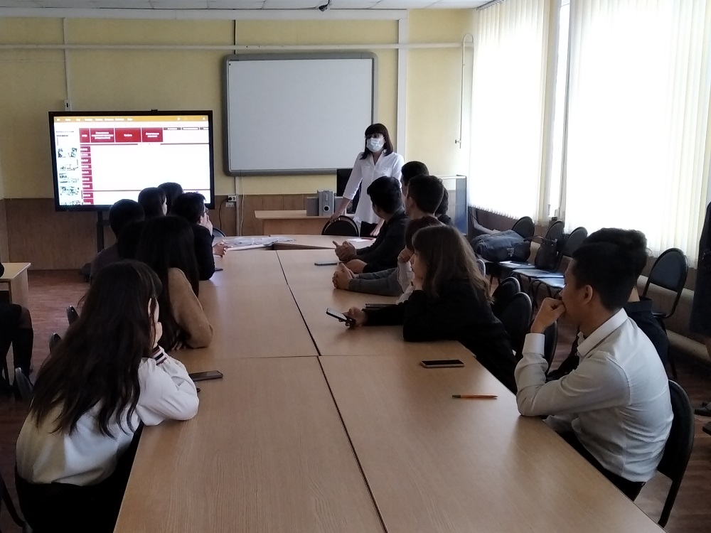 Представители АГУ провели профориентационные мероприятия в областных районах