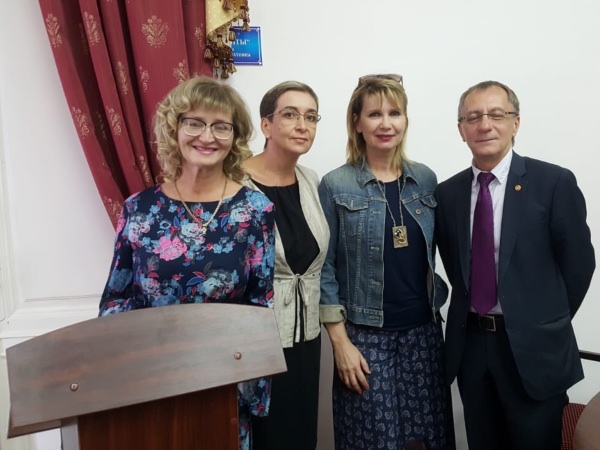 Руководители тематических музеев колледжа АГУ постигают музейное дело