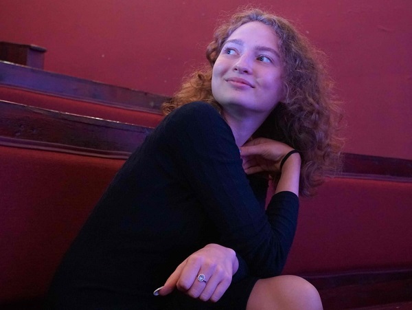 Студентка АГУ рассказала, как сочетаются работа и учёба в вузе