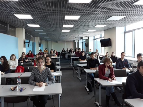 Студенты АГУ стали победителями регионального этапа федерального диктанта по французскому языку