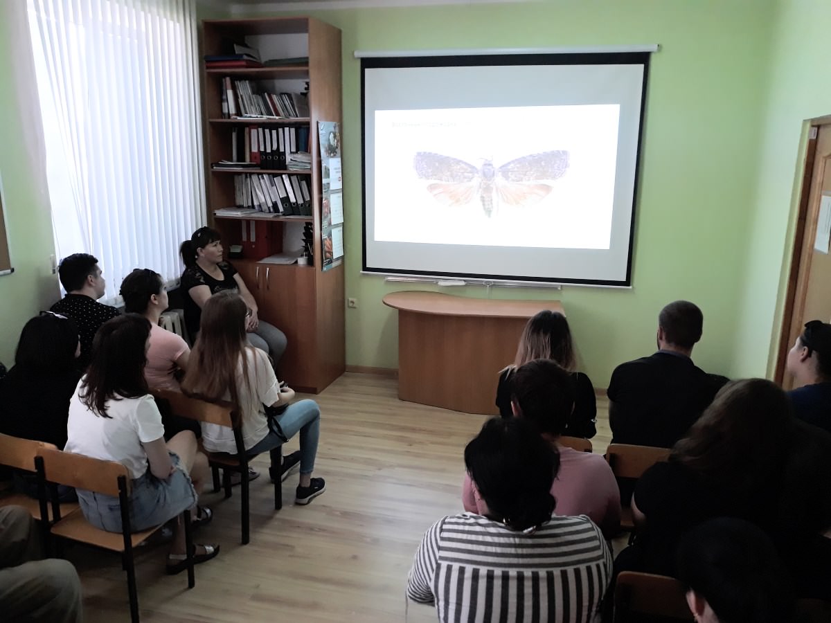 Студенты Астраханского госуниверситета посетили мастер-класс по защите растений