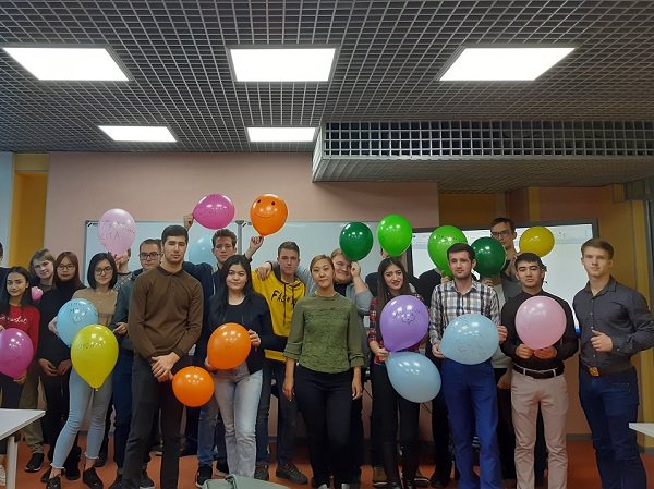 Студентам АГУ рассказали об этике делового общения