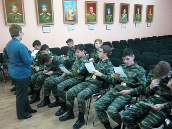 Кадетам рассказали о преимуществах обучения в колледже АГУ