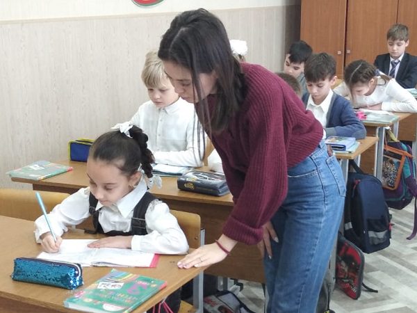 Студенты АГУ провели в школах уроки финансовой грамотности