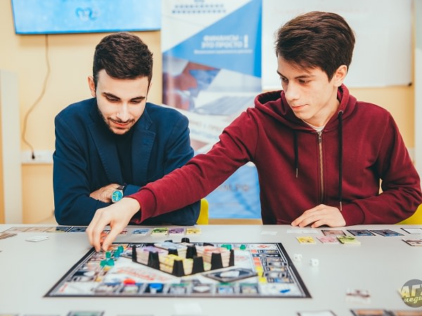 Представители АГУ победили в межвузовской финансовой игре