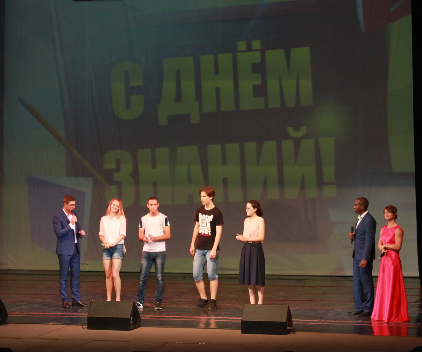 Вчерашние абитуриенты стали студентами!