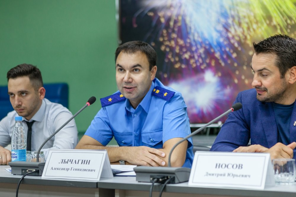 Прокурор Астраханской области ответил на вопросы общественных организаций