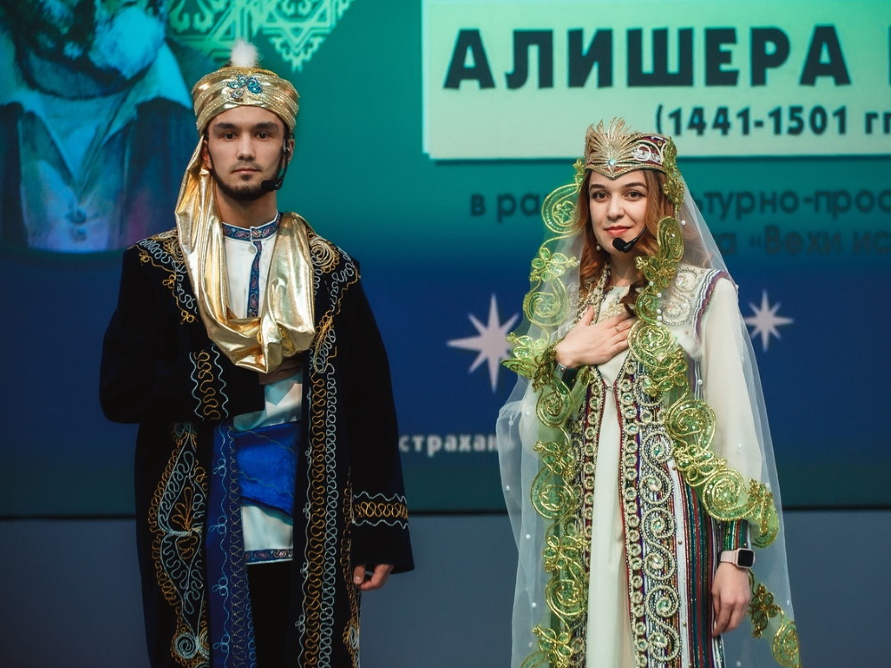 Собравшееся в АГУ интернациональное общество объединило имя Алишера Навои