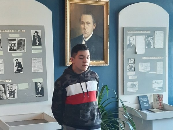 В колледже АГУ звучали стихи Хлебникова