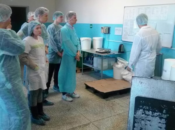 Студенты колледжа АГУ побывали на сладкой экскурсии