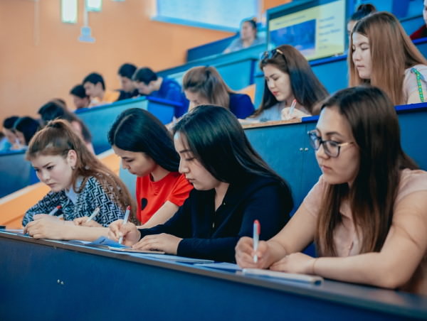 АГУ повысит квалификацию учителей русского языка как иностранного