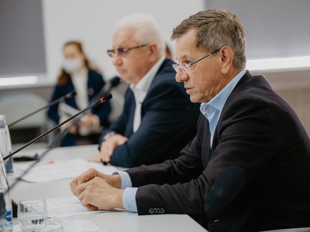 На очередном заседании попечительского совета обсудили стратегию развития АГУ в юбилейный год