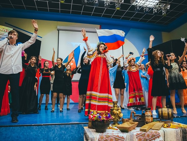 В колледже АГУ состоялся фестиваль национальных культур