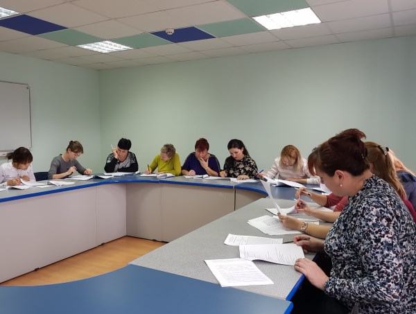 АГУ сертифицировал обучающихся по программе профессиональной переподготовки «Фармация»