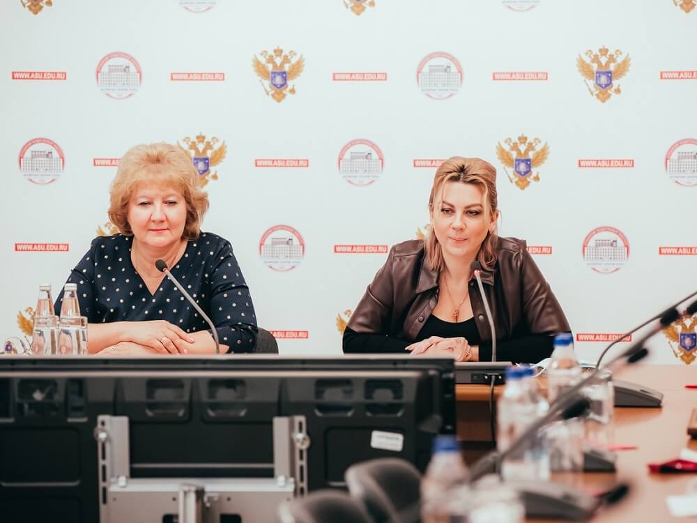 Абитуриентов из Таджикистана пригласили поступать в АГУ
