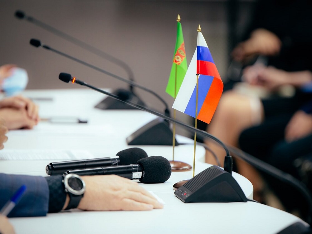 АГУ призван стать флагманом российского образования в Туркменистане