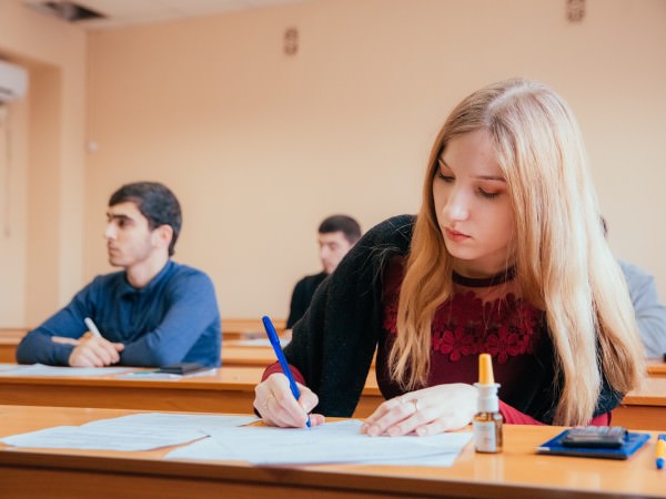 В Астраханском госуниверситете продолжается очный этап олимпиады «Я – профессионал»