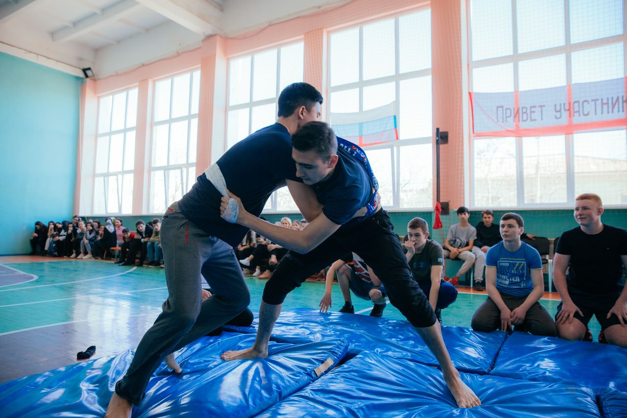 В колледже АГУ устроили «Богатырские потехи»