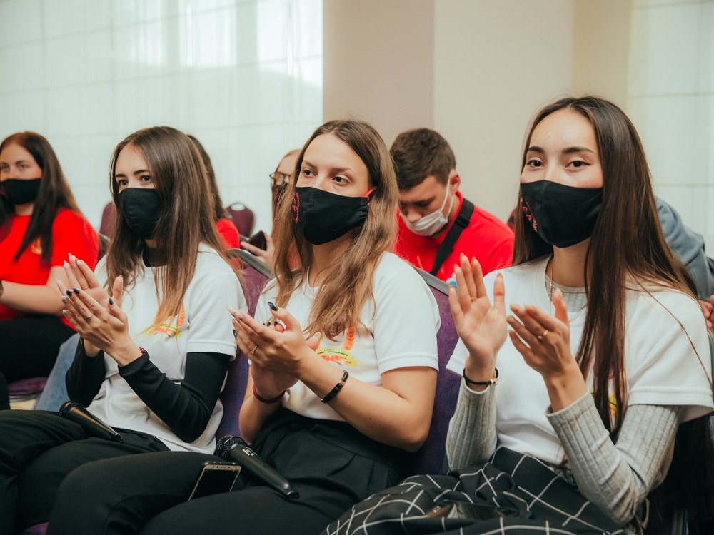 В Астраханском госуниверситете завершился форум «Дети всей страны»