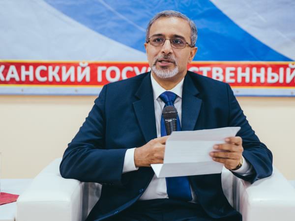 Студентам АГУ рассказали об индийско-российских отношениях
