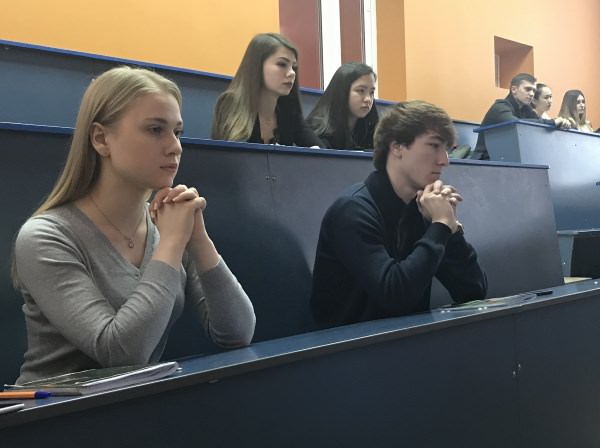 Студентам АГУ рассказали о профилактике коррупционных правонарушений