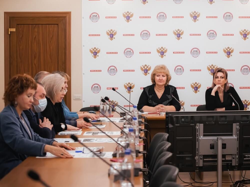 Абитуриенты из Таджикистана узнали о перспективах поступления в АГУ