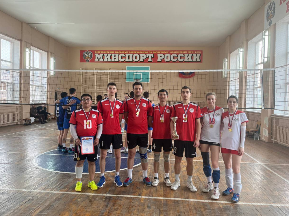 Волейболисты АГУ одержали победу в миксте