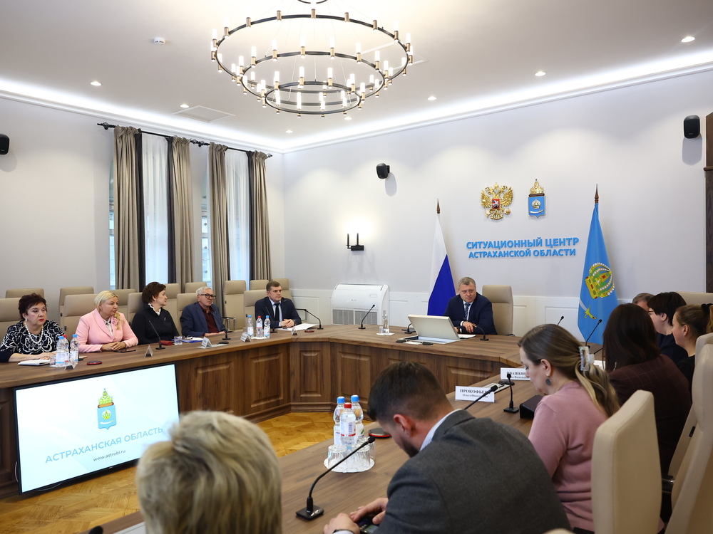На совещании губернатора с ректорами говорили о патриотическом воспитании в АГУ