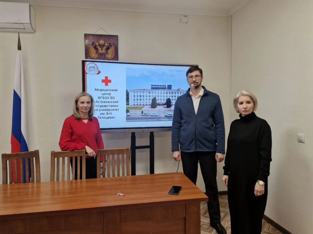 Главврач медицинского центра АГУ напомнил студентам о важности ЗОЖ

