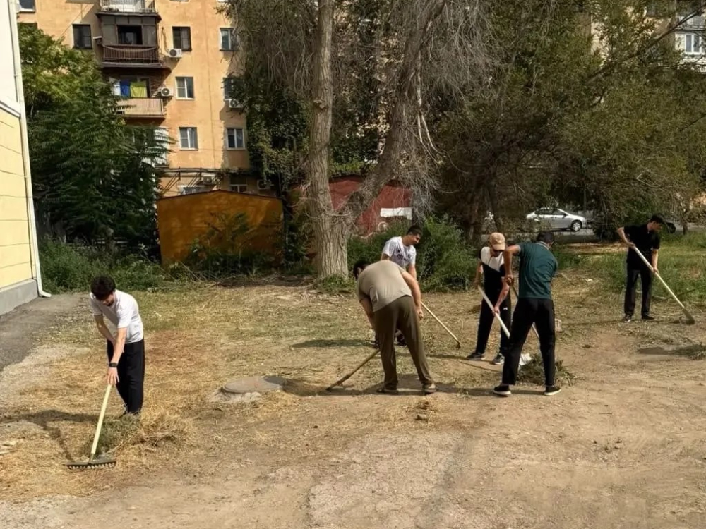 Студенты АГУ подготовили вуз к новому учебному году

