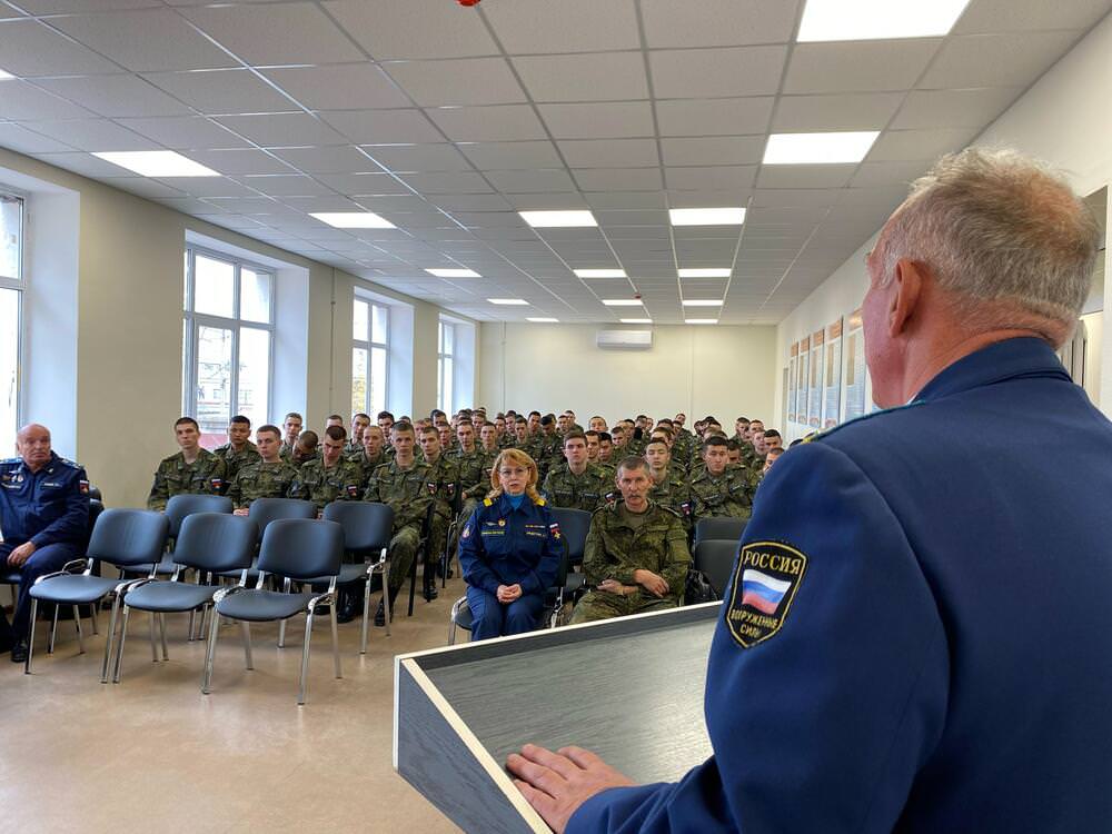 ВУЦ АГУ поздравил ветеранов с годовщиной авиационного полка