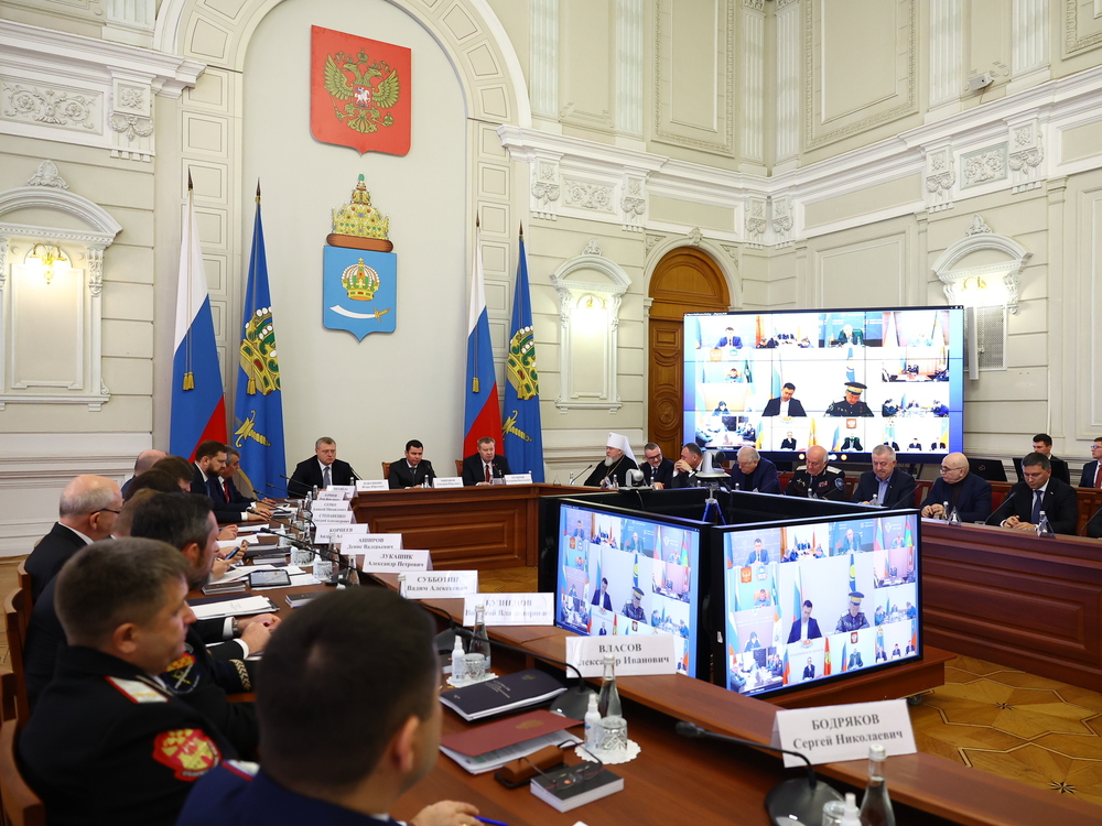 Студенческая казачья сотня АГУ обеспечила сопровождение выездного заседания Совета при президенте РФ по делам казачества