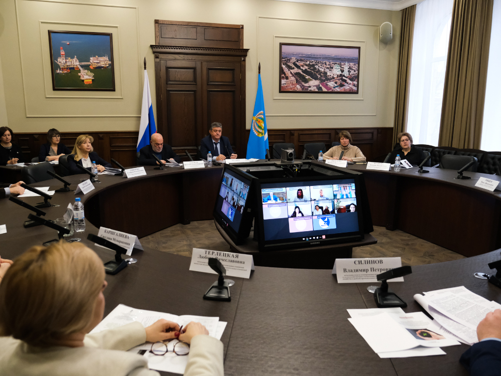 Представители АГУ приняли участие в обсуждении повышения плодородия земель региона
