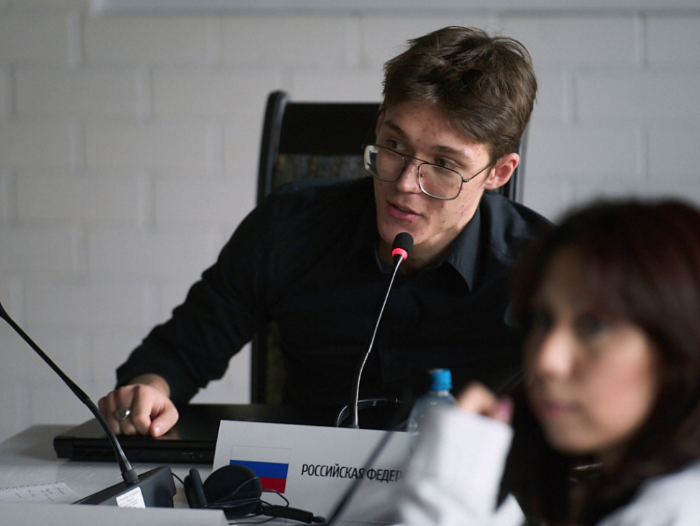 Студенты АГУ провели дебаты на подведении итогов Прикаспийской международной модели ООН