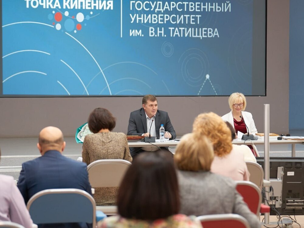 Размеры стипендий и материальной поддержки студентов АГУ увеличены