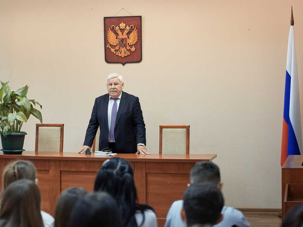 Андрей Спицын рассказал о правах человека студентам АГУ