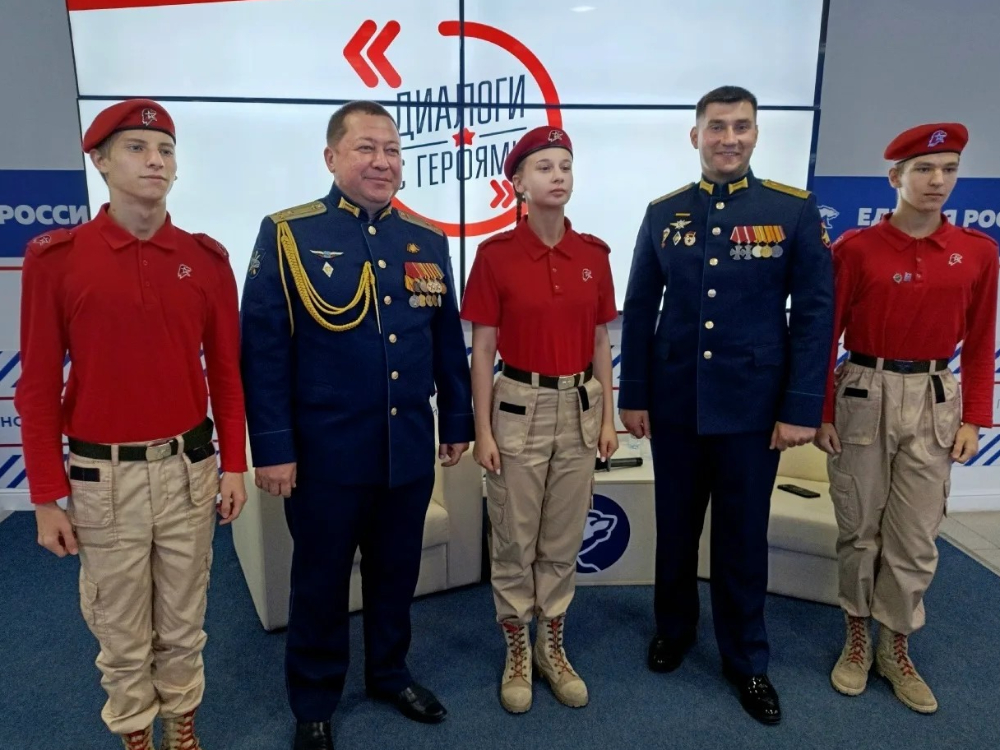 Полковник Булат Аминов рассказал молодёжи о лидерстве и патриотизме

