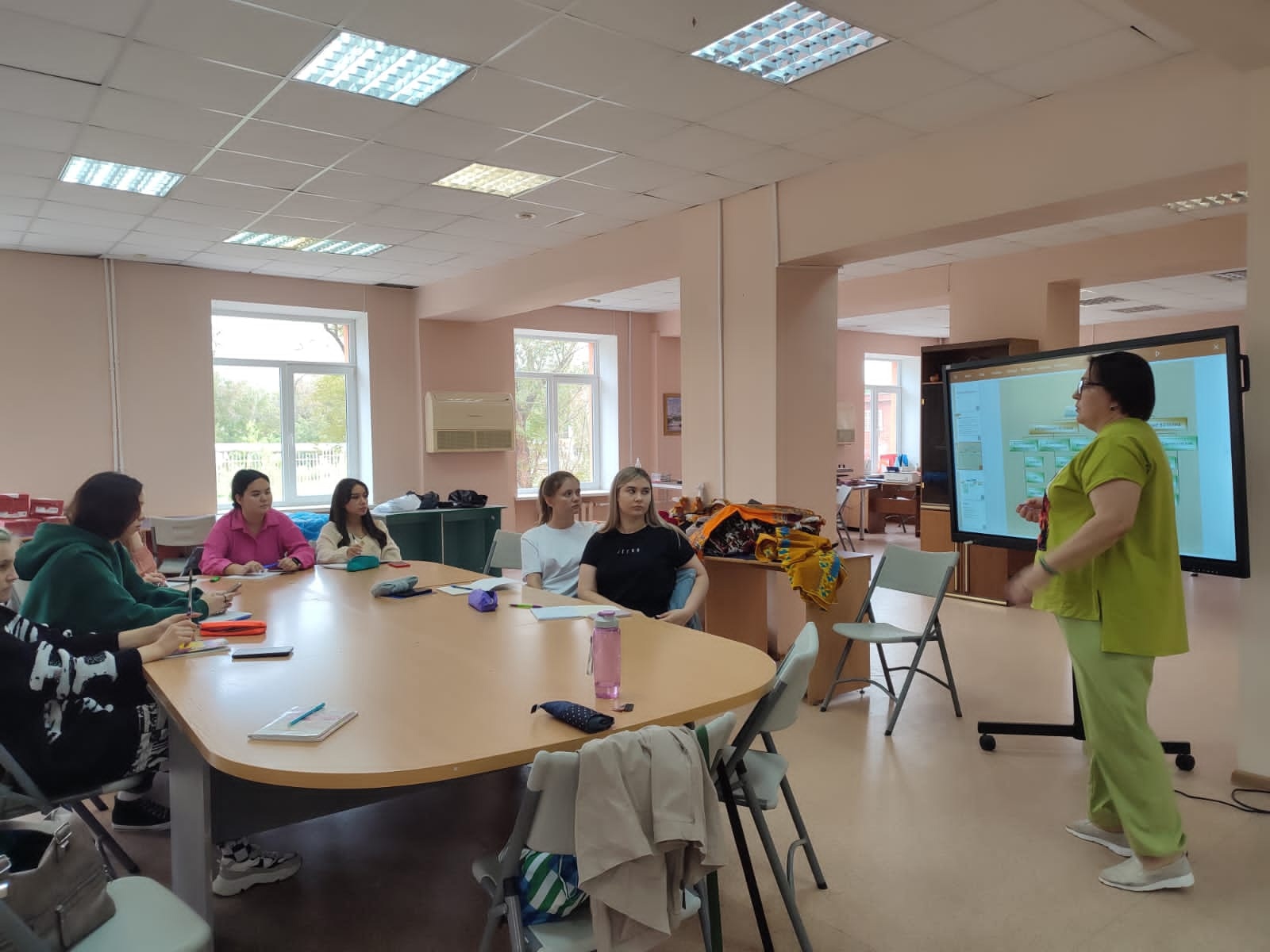 В Астраханском госуниверситете стартовала подготовка по профессии «швея»