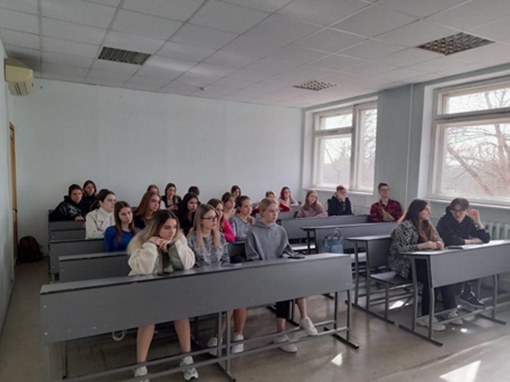 Студентов АГУ научили оказывать первую медицинскую помощь