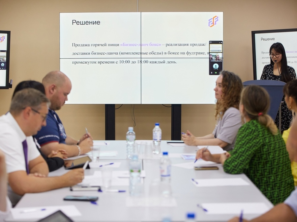 Студентов АГУ по достоинству оценили бизнес-эксперты