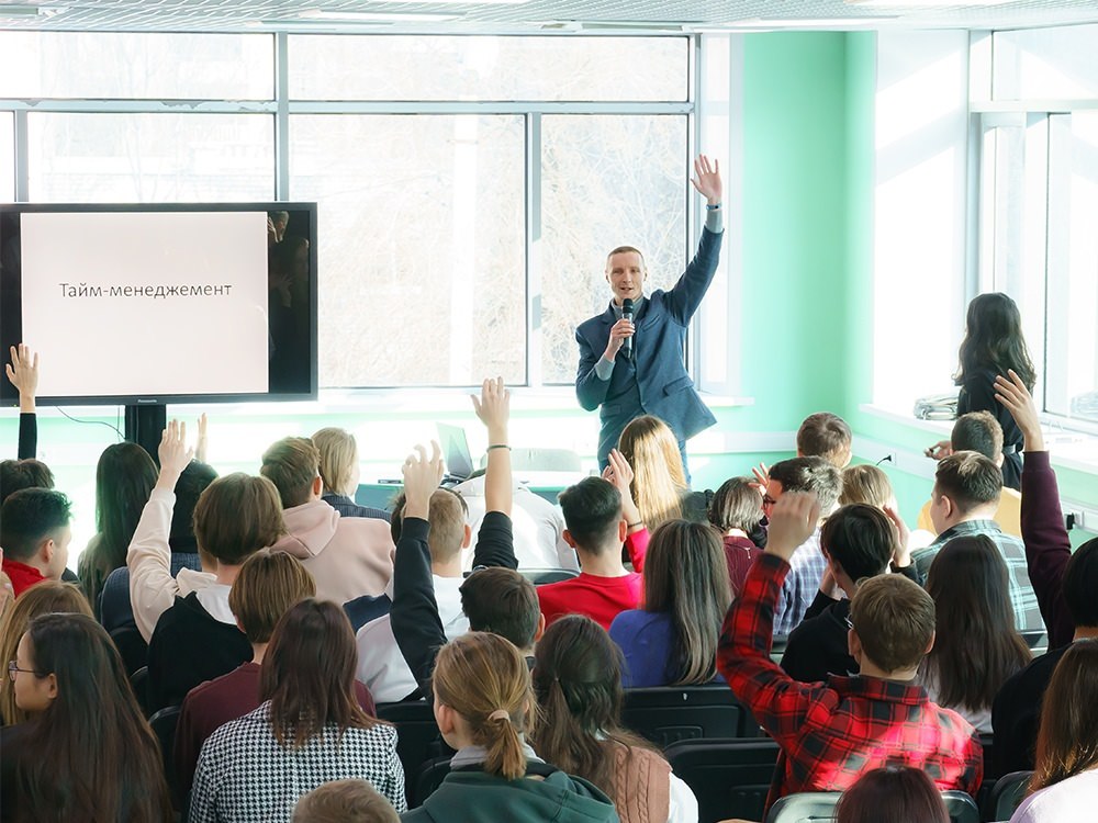 Студенты АГУ прокачали свои soft skills на образовательных интенсивах