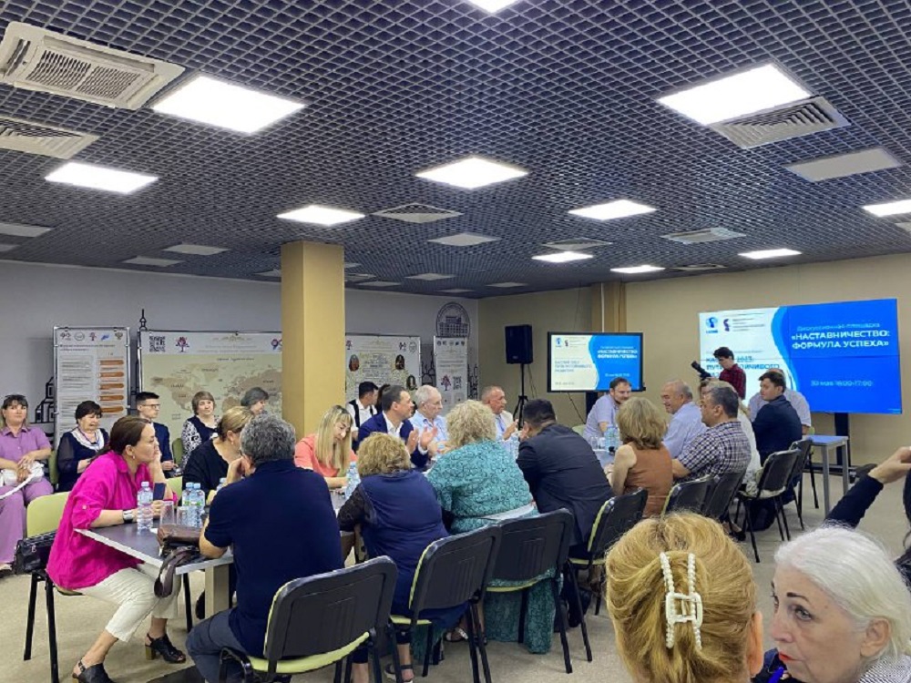 Форум «Каспий 2023»: дискуссионная площадка «Наставничество: формула успеха»