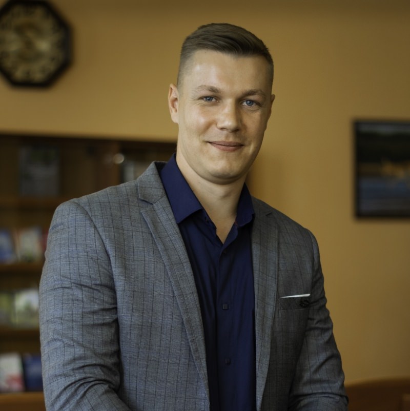 Валов Михаил Викторович