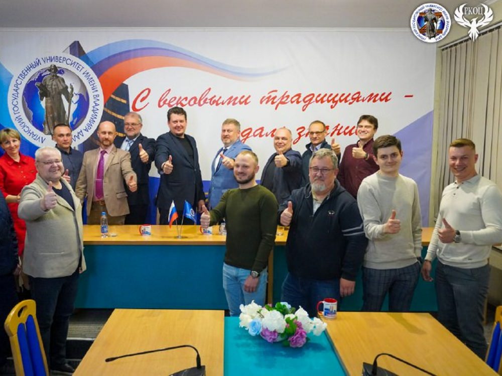 Делегация АГУ завершила своё пребывание в Далевском университете