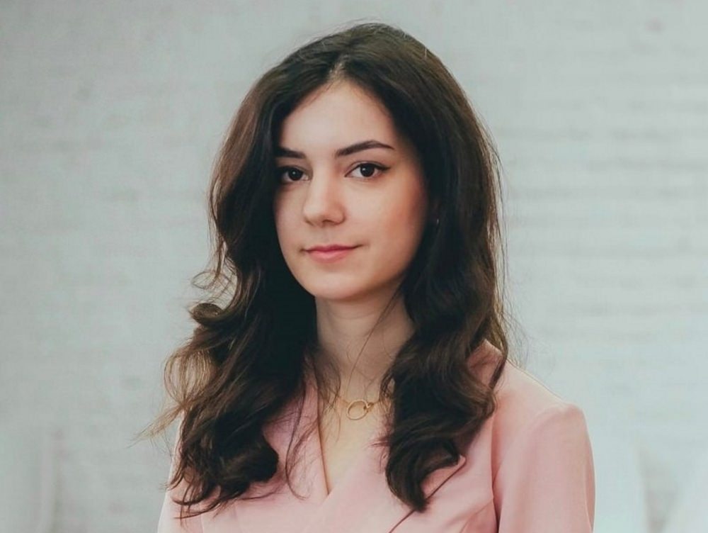 Председатель общества молодых учёных АГУ успешно защитила кандидатскую диссертацию