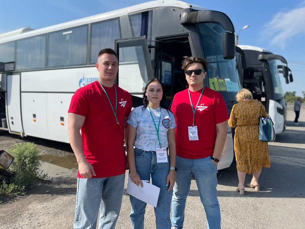 Делегация АГУ встретила детей из Донецкой Народной Республики