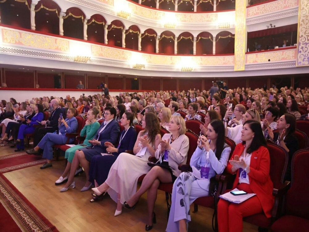 Представители АГУ приняли участие в форуме социальных женских инициатив