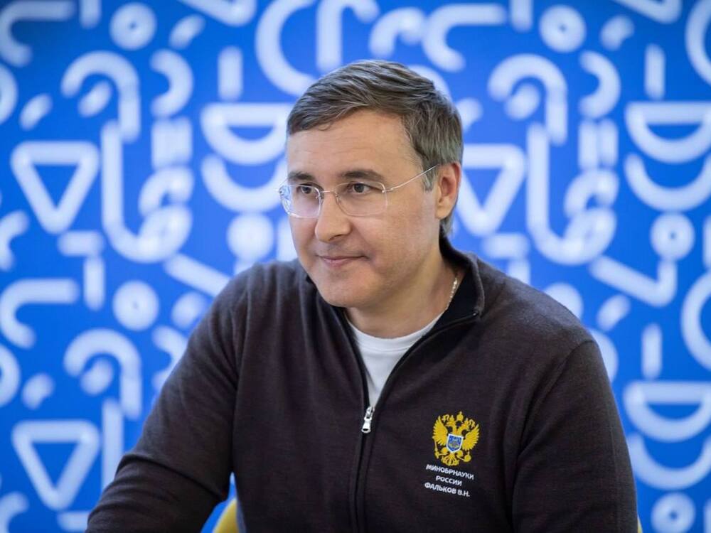 Валерий Фальков поздравляет студентов с праздником

