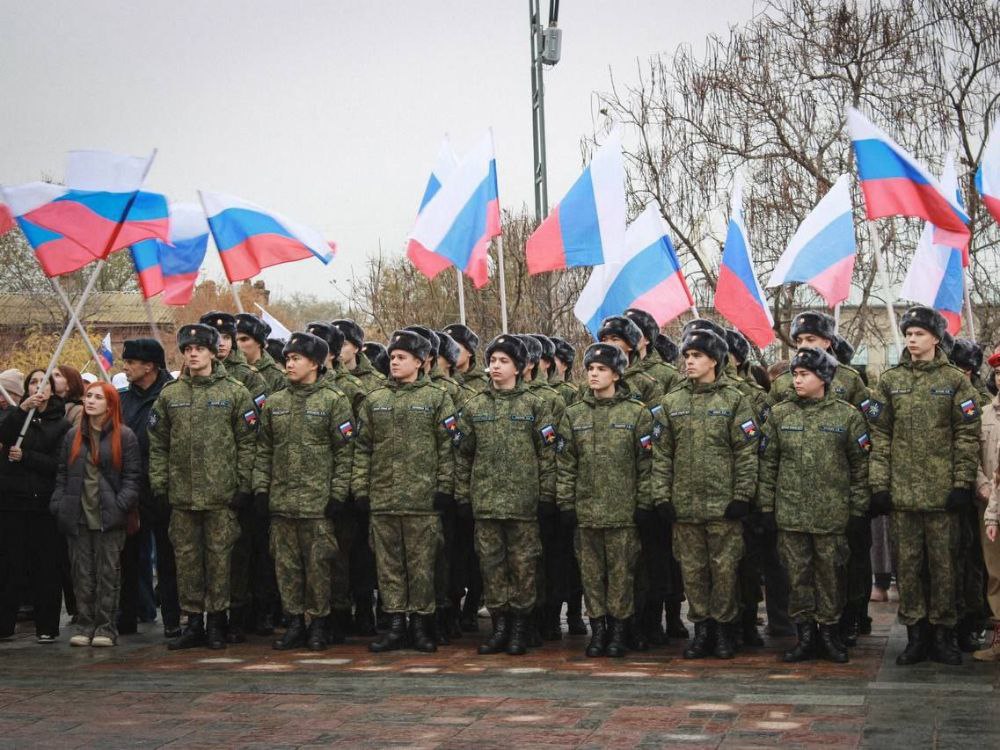 Курсанты ВУЦ АГУ ознакомились с трофейной военной техникой из зоны СВО