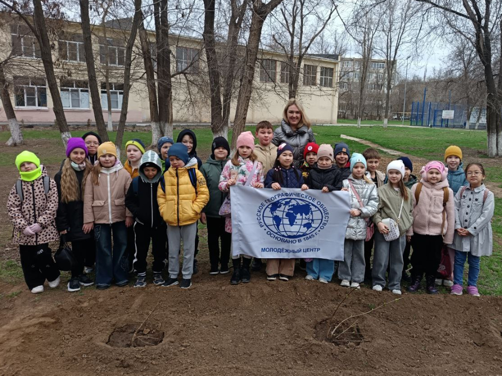 Преподаватели АГУ развивают у школьников навыки межкультурных коммуникаций через экологическое просвещение